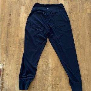 Lululemon Align Jogger size 6, full length